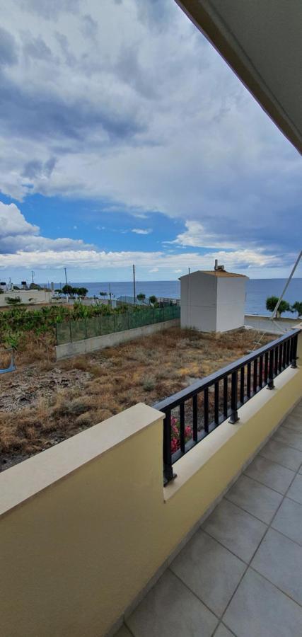 Eirini Apts On The Beach Psari Forada Eksteriør bilde