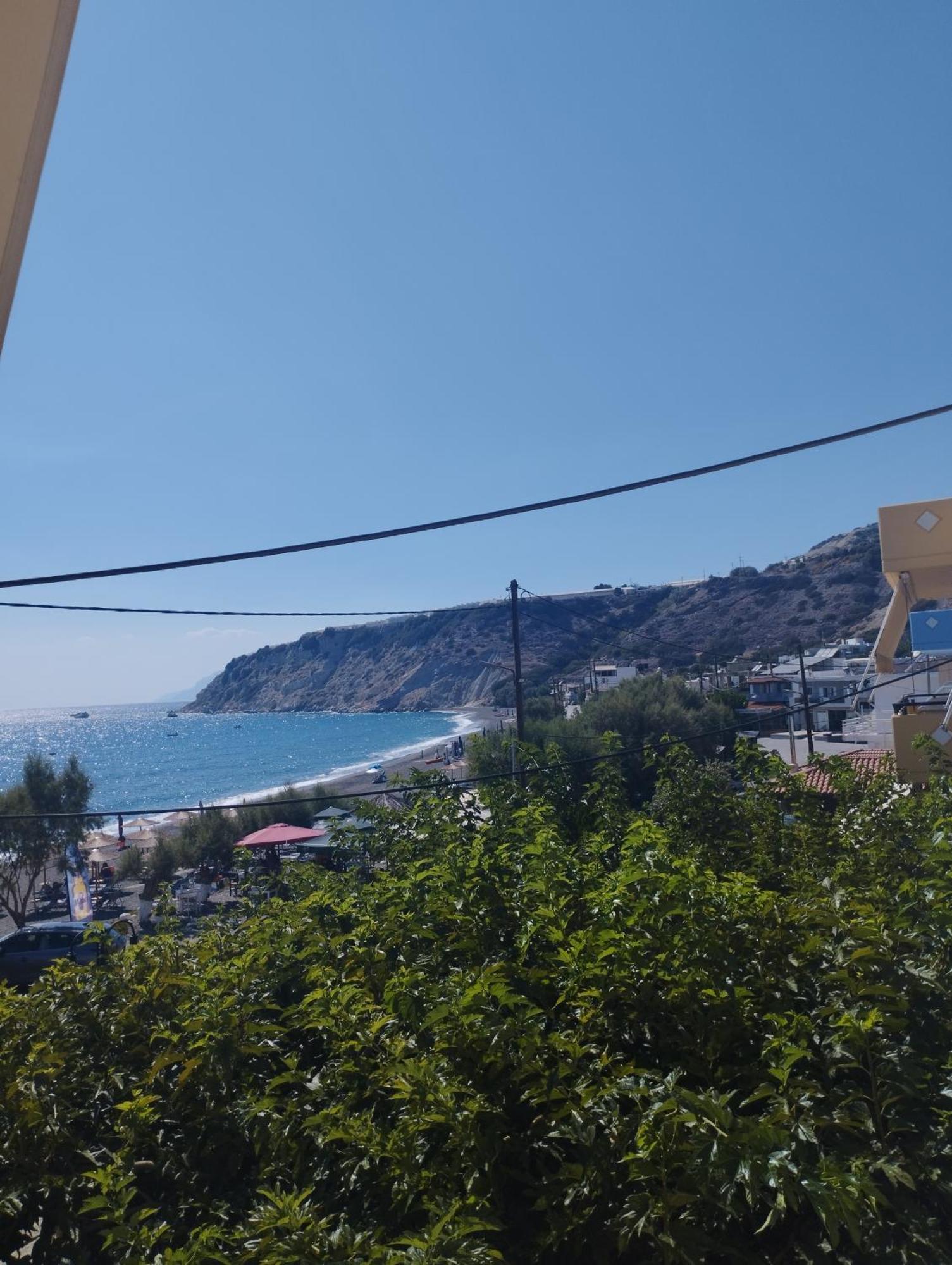 Eirini Apts On The Beach Psari Forada Rom bilde